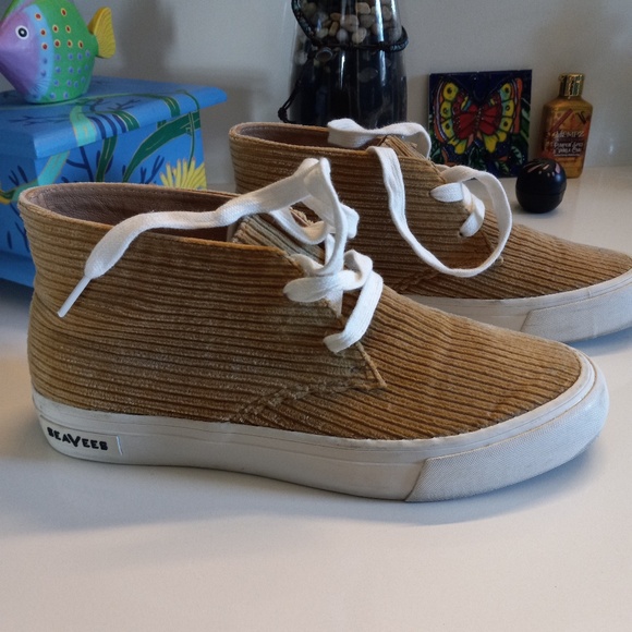 SeaVees Shoes - SeaVees- Mason Desert Boot Sneaker- Women's- SZ 8